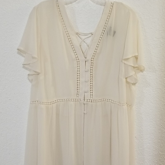 torrid Tops - Torrid cream blouse